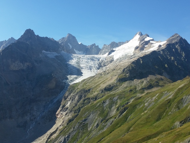 Near the top of Grand Col Ferret
